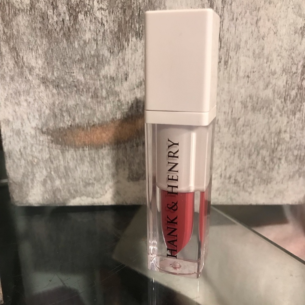 Hank & Henry Matte Liquid Lipstick